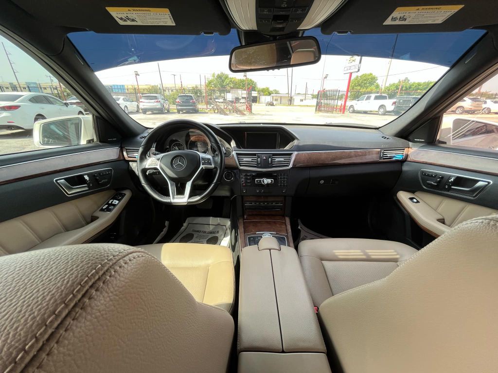 2013 Mercedes-Benz E-Class Image 13