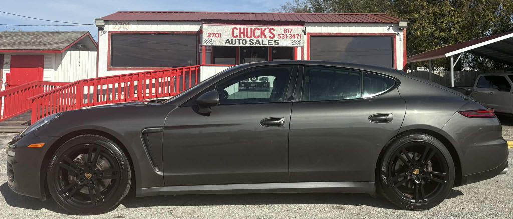 2016 Porsche Panamera Image 4