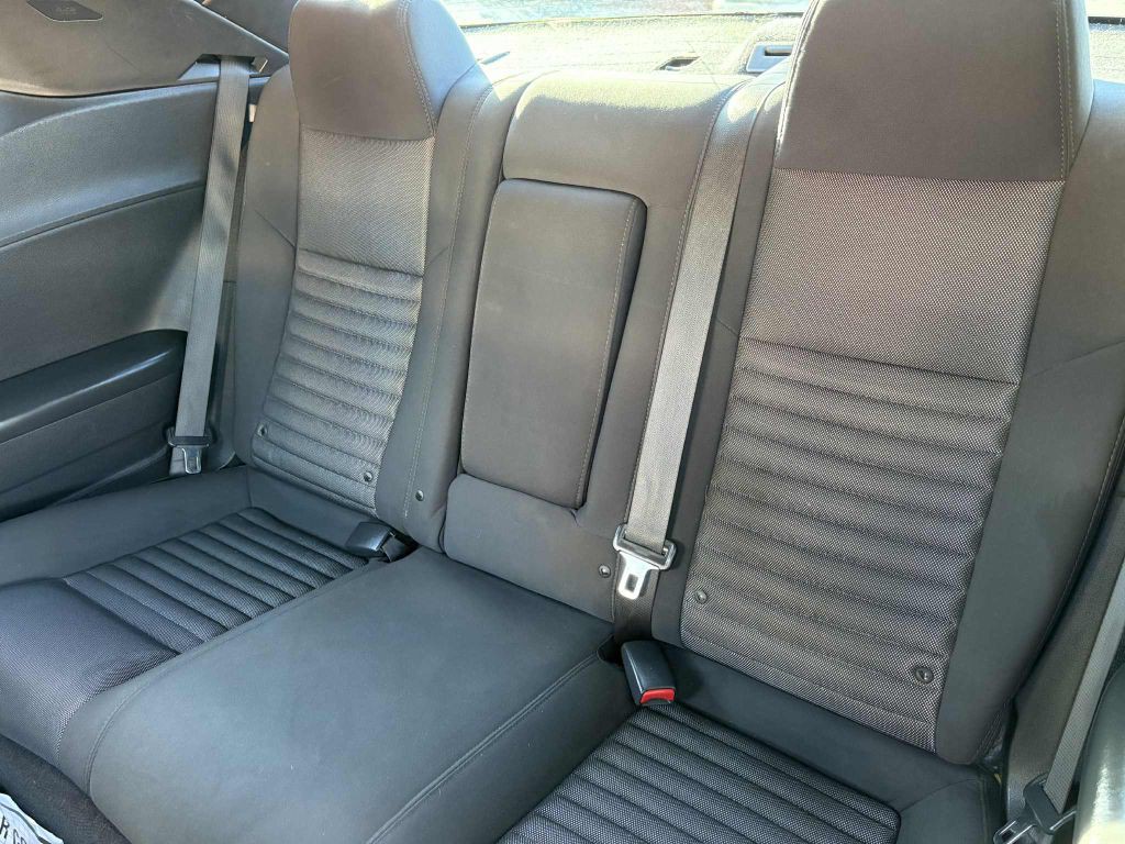 2013 Dodge Challenger Image 7