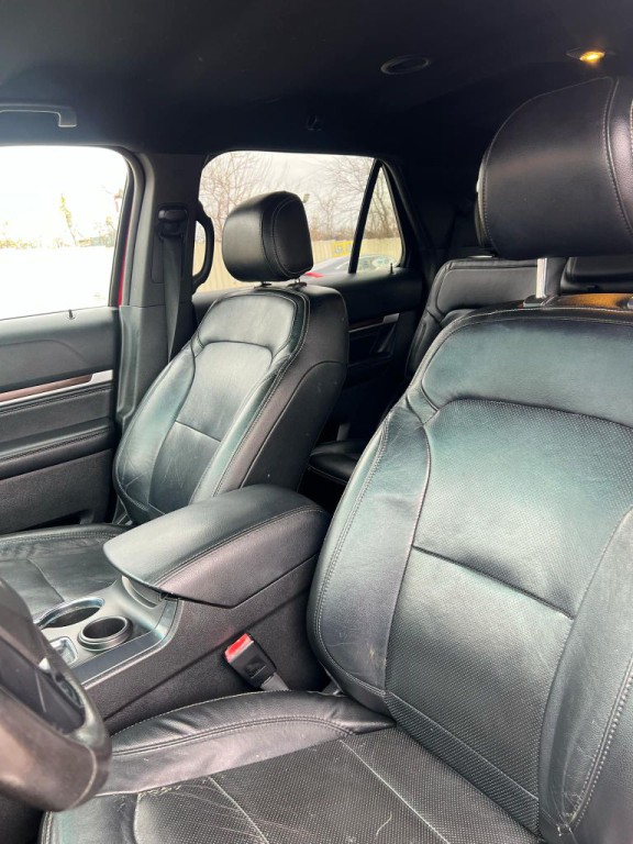 2016 Ford Explorer Image 7