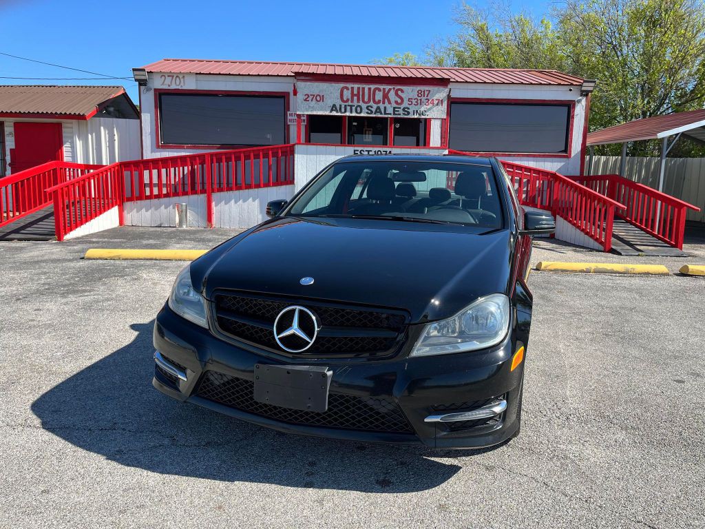 2014 Mercedes-Benz C-Class Image 1