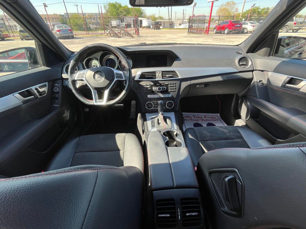 2014 Mercedes-Benz C-Class Image 6