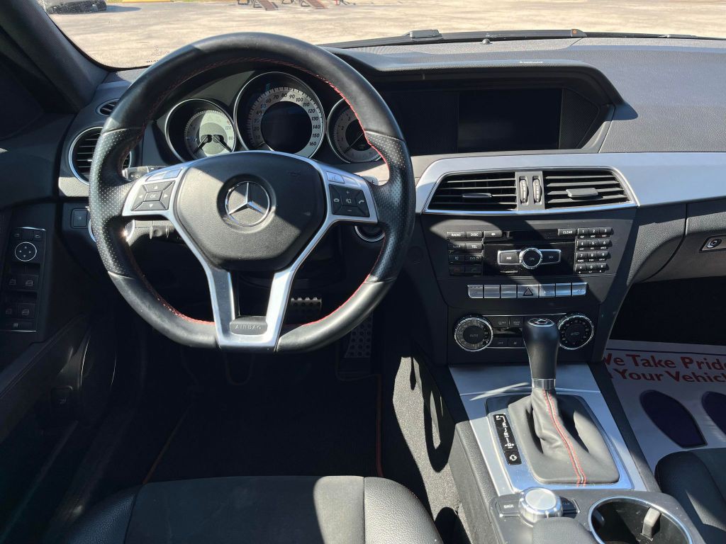 2014 Mercedes-Benz C-Class Image 7