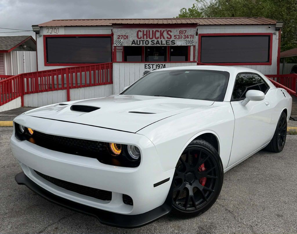 2015 Dodge Challenger Image 1