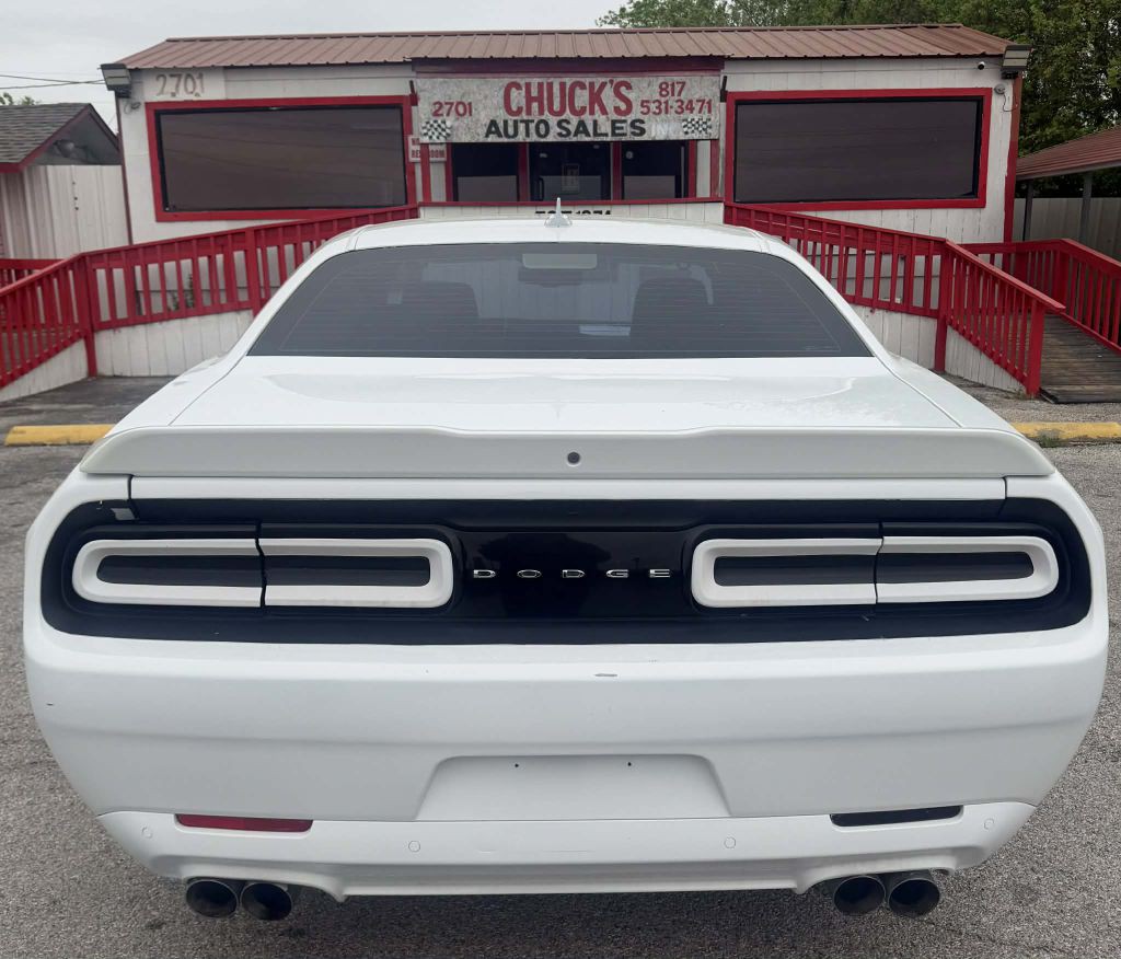 2015 Dodge Challenger Image 6