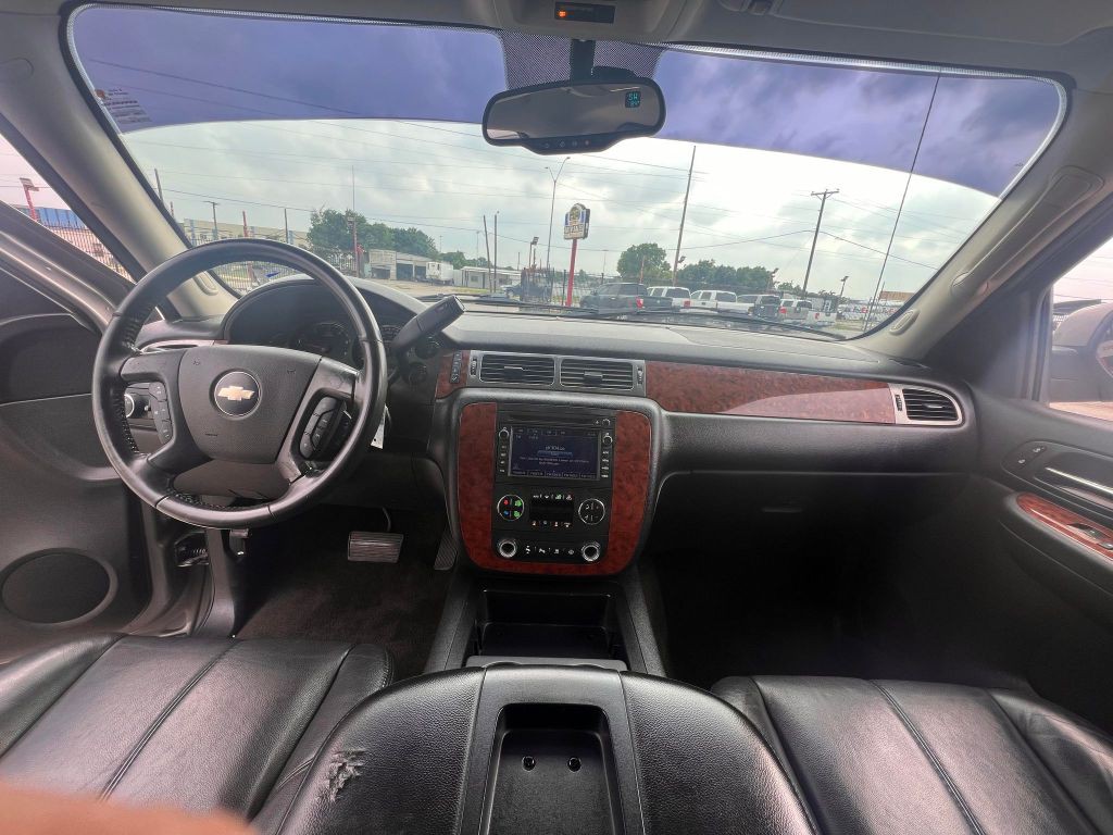 2007 Chevrolet Avalanche Image 6