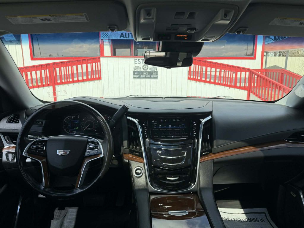 2019 Cadillac Escalade Image 6