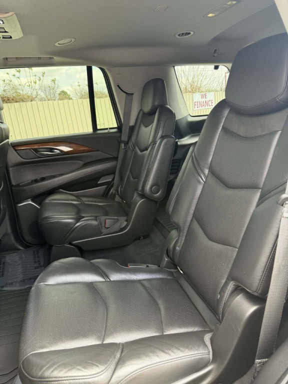 2019 Cadillac Escalade Image 10