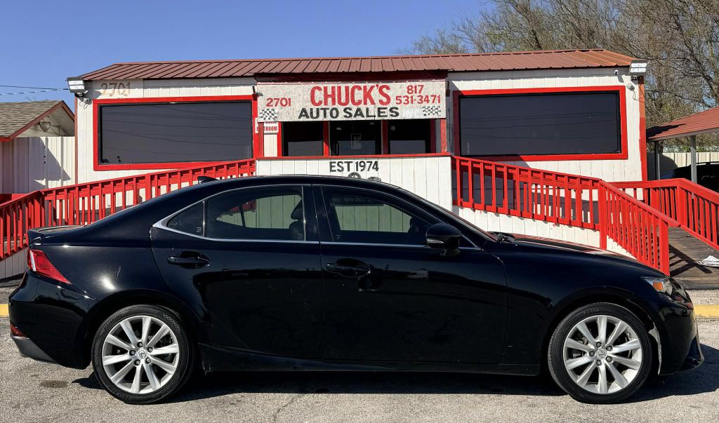 2015 Lexus IS 250 Image 4