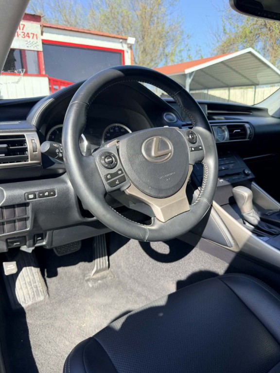 2015 Lexus IS 250 Image 7