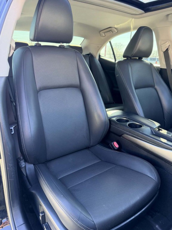 2015 Lexus IS 250 Image 11