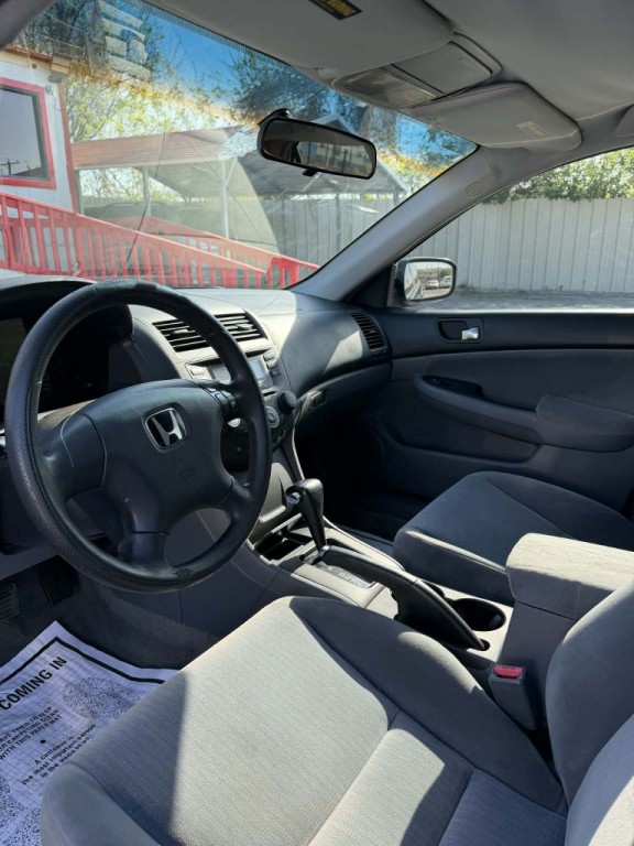 2005 Honda Accord Image 5