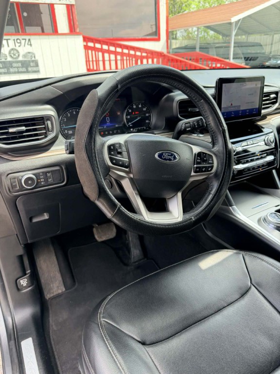 2021 Ford Explorer Image 7