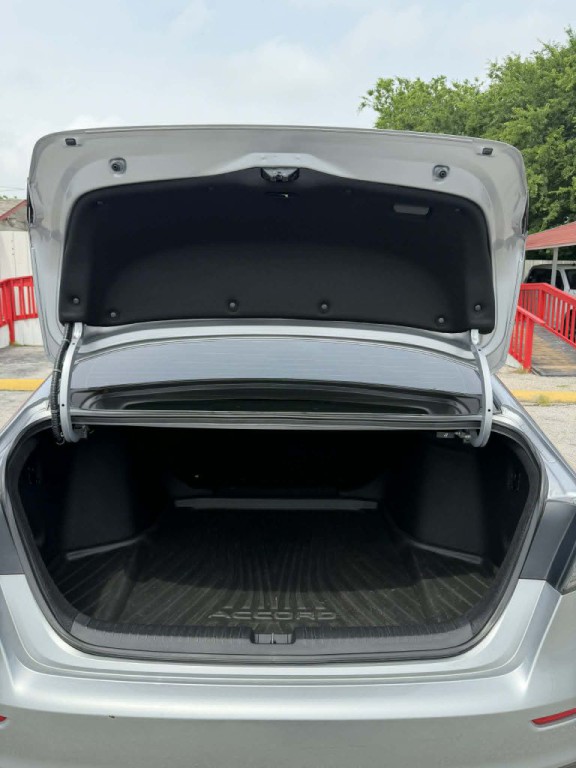 2023 Honda Accord Image 7