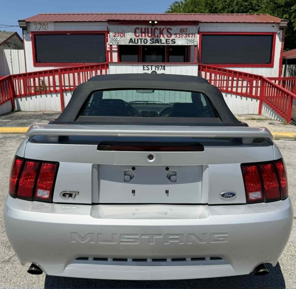 2002 Ford Mustang Image 5