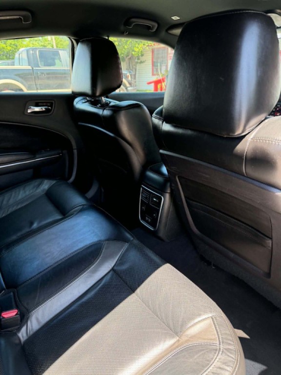 2019 Dodge Charger Image 12