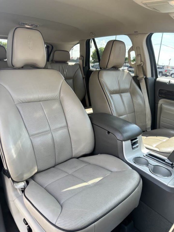 2008 Lincoln MKX Image 11