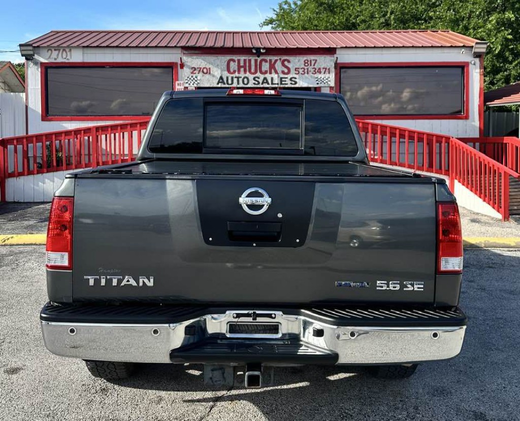 2010 Nissan Titan Image 3