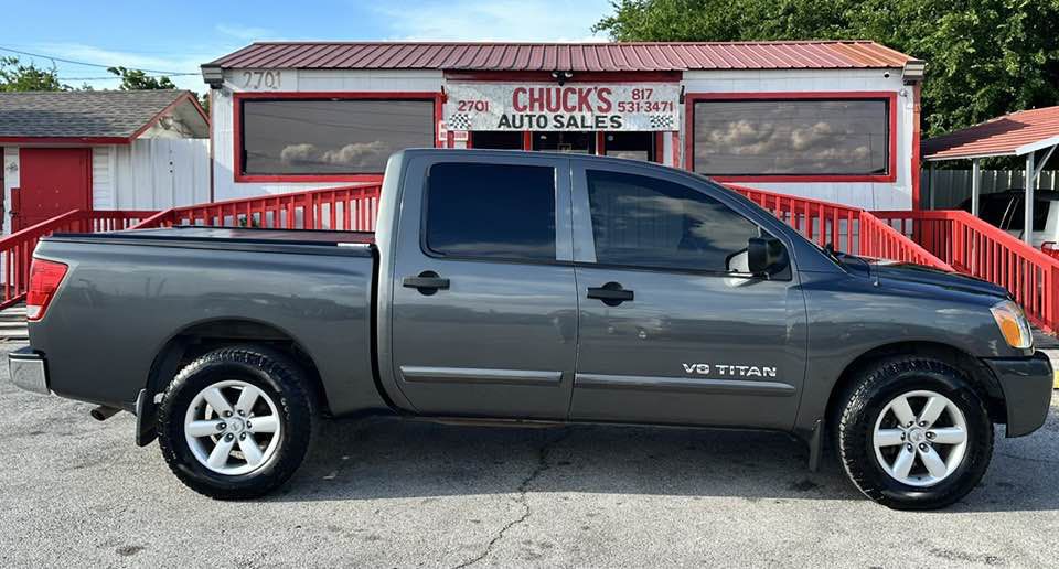 2010 Nissan Titan Image 4