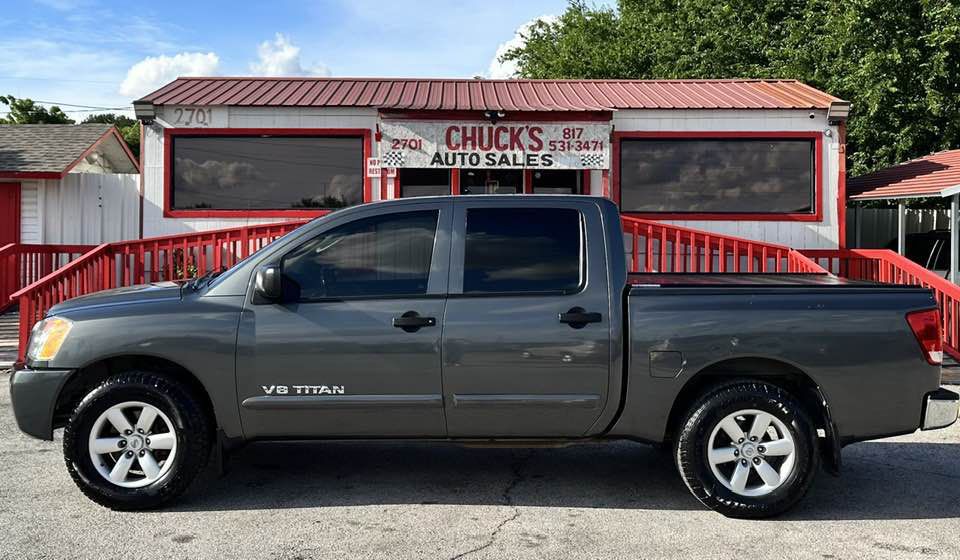 2010 Nissan Titan Image 5