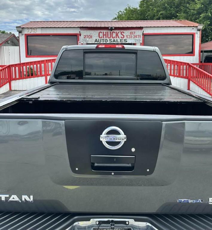 2010 Nissan Titan Image 6