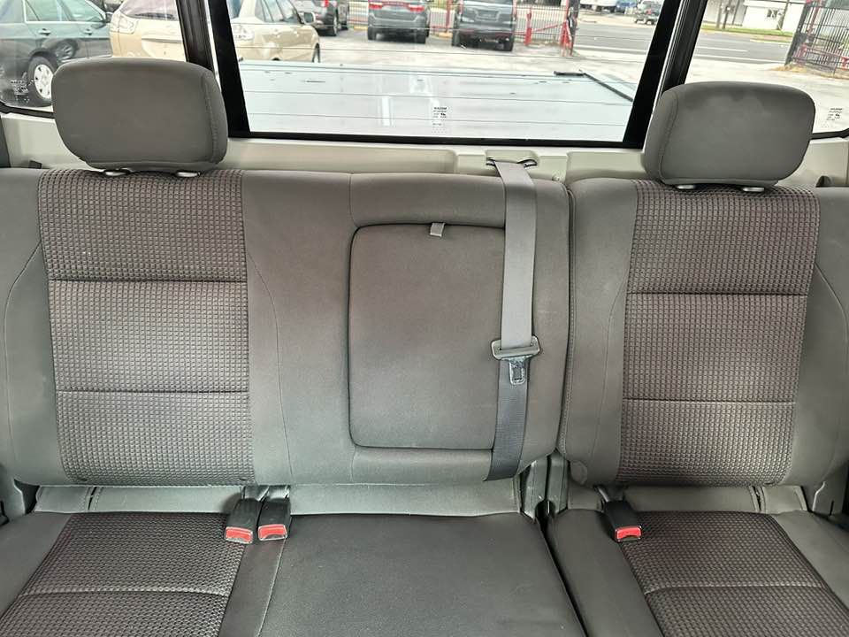 2010 Nissan Titan Image 16