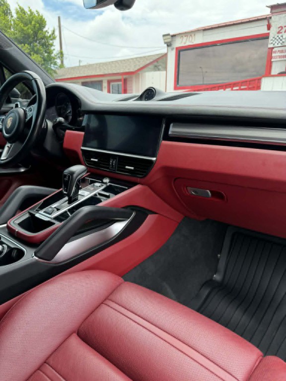 2019 Porsche Cayenne Image 14