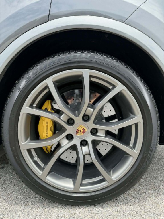 2019 Porsche Cayenne Image 16