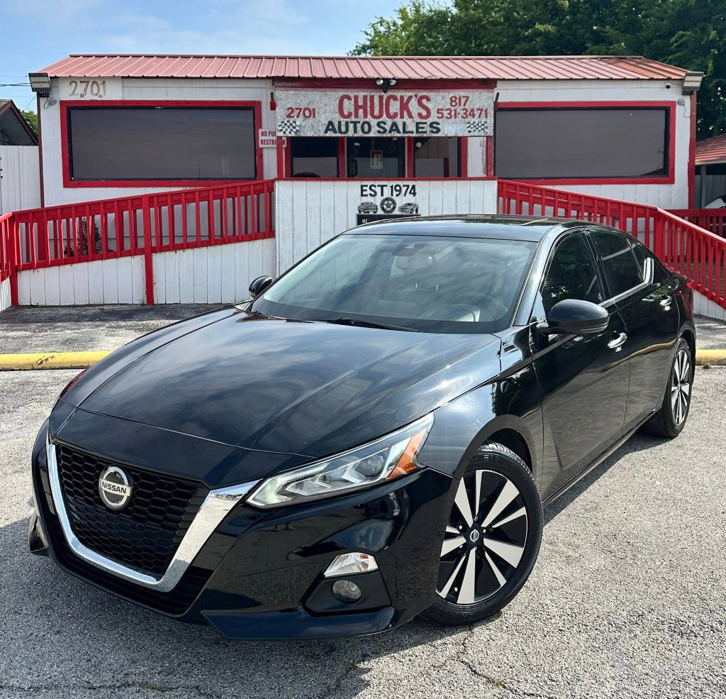 2020 Nissan Altima Image 2