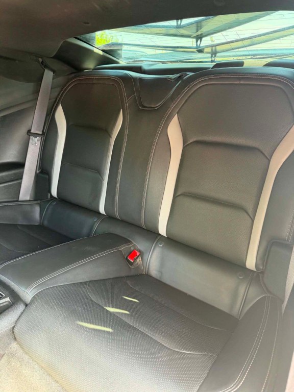 2017 Chevrolet Camaro Image 9