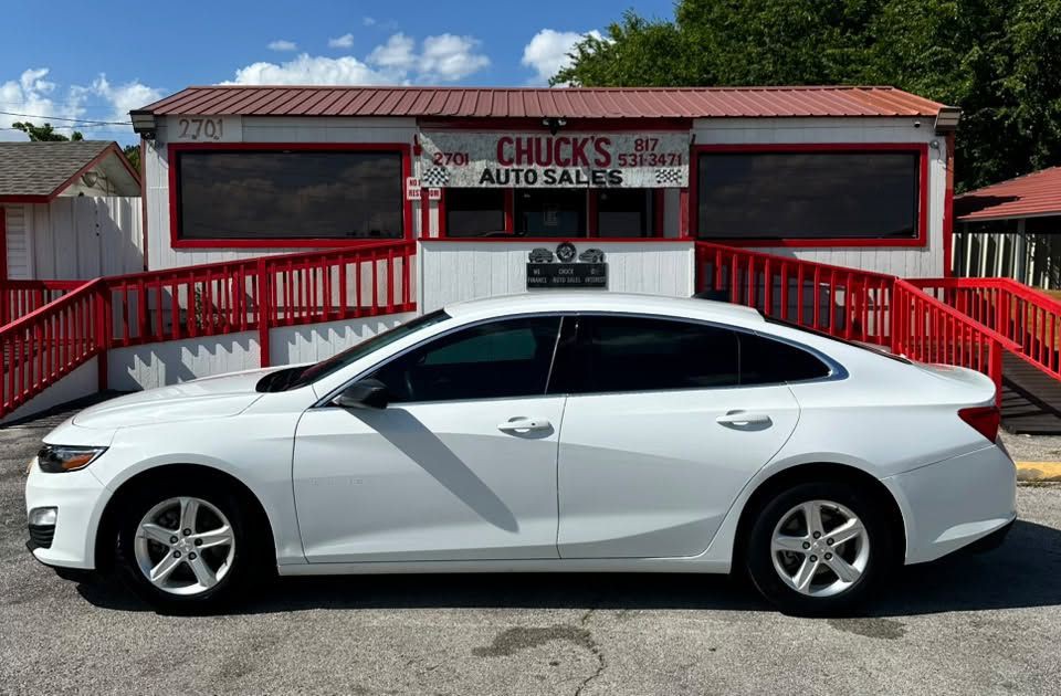 2023 Chevrolet Malibu Image 4