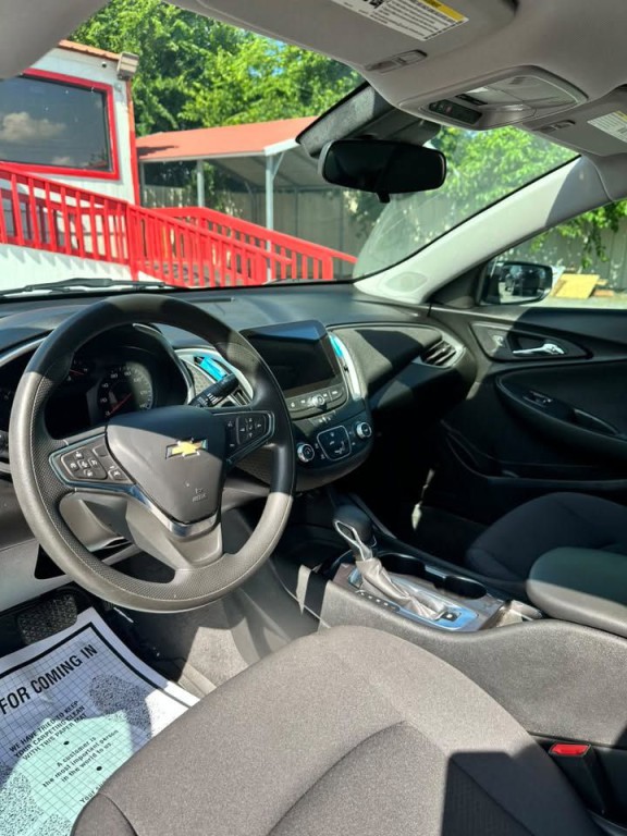 2023 Chevrolet Malibu Image 7