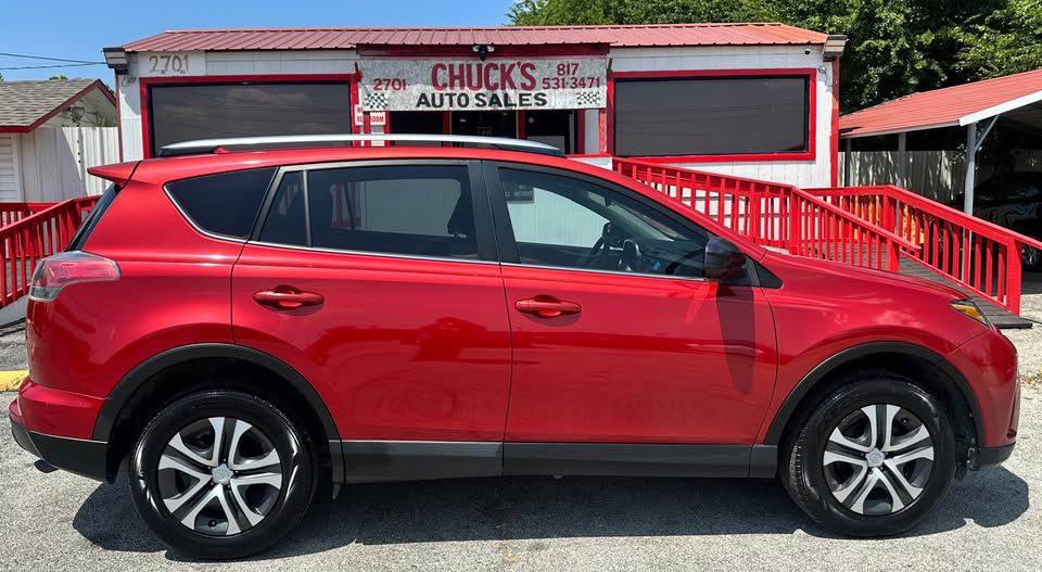 2017 Toyota Rav4 Image 3