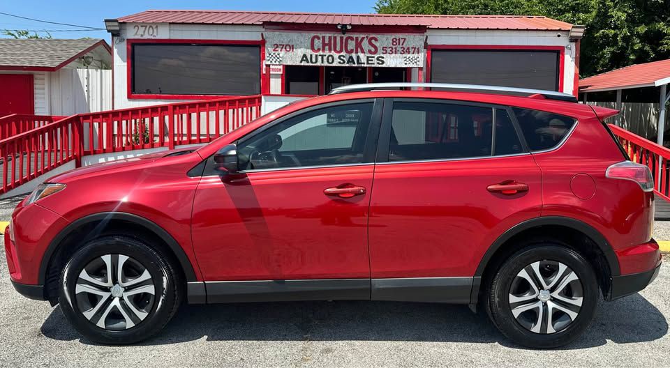 2017 Toyota Rav4 Image 4