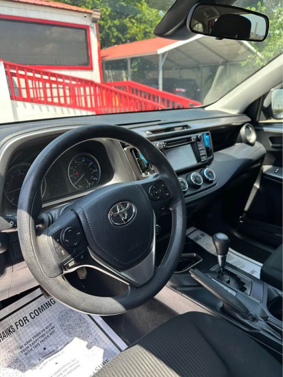 2017 Toyota Rav4 Image 7
