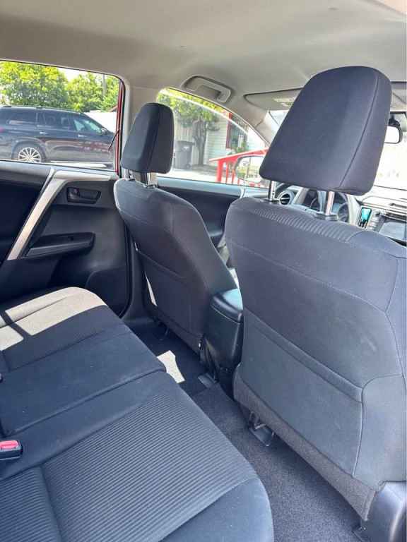2017 Toyota Rav4 Image 11