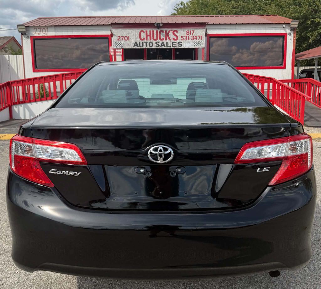 2014 Toyota Camry Image 4
