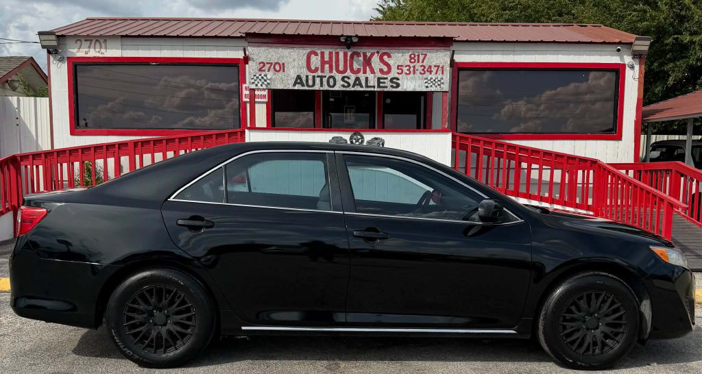 2014 Toyota Camry Image 5