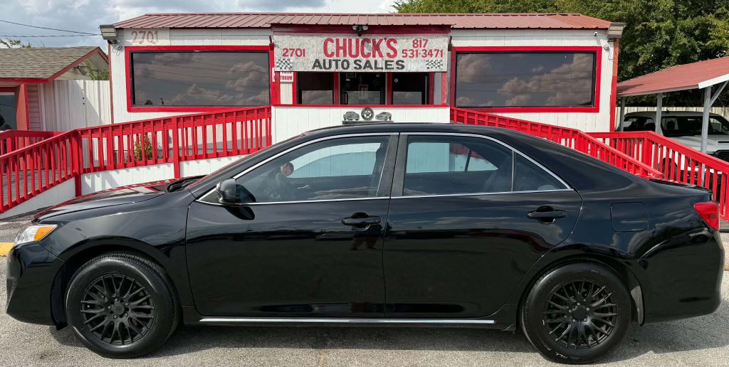 2014 Toyota Camry Image 6