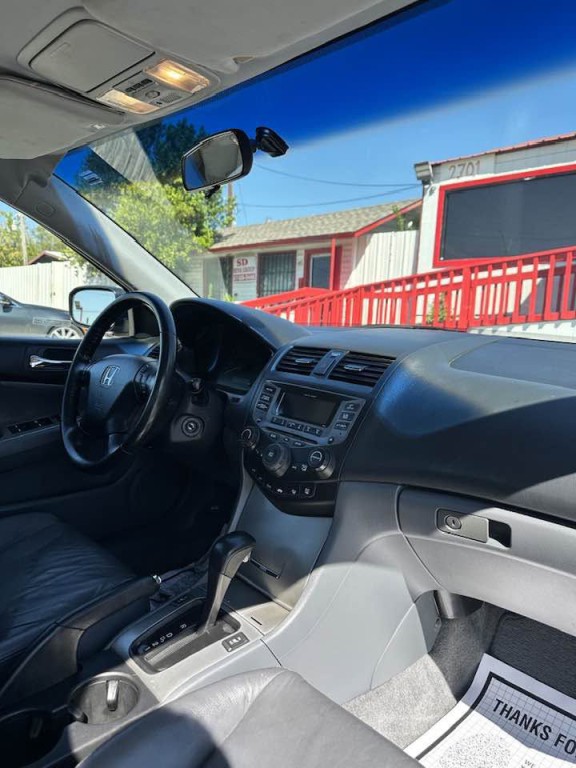 2006 Honda Accord Image 10