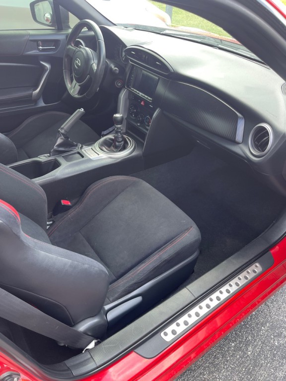 2013 Scion FR-S Image 6