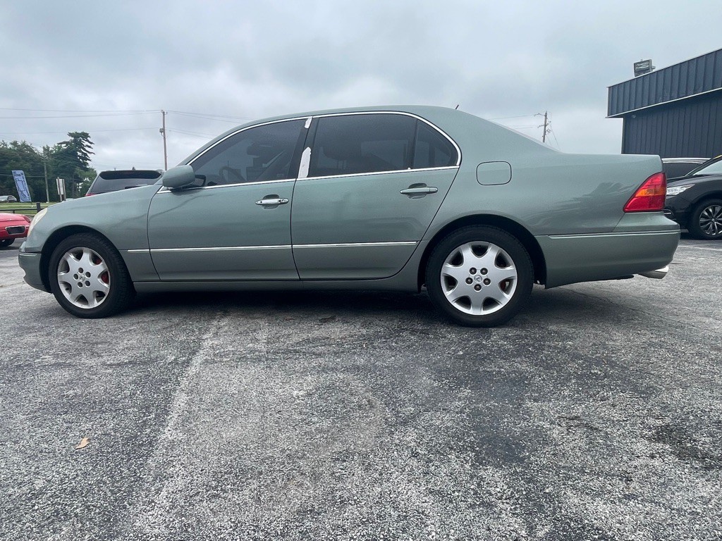 2003 Lexus LS Image 7