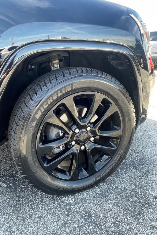 2017 Jeep Grand Cherokee Image 15