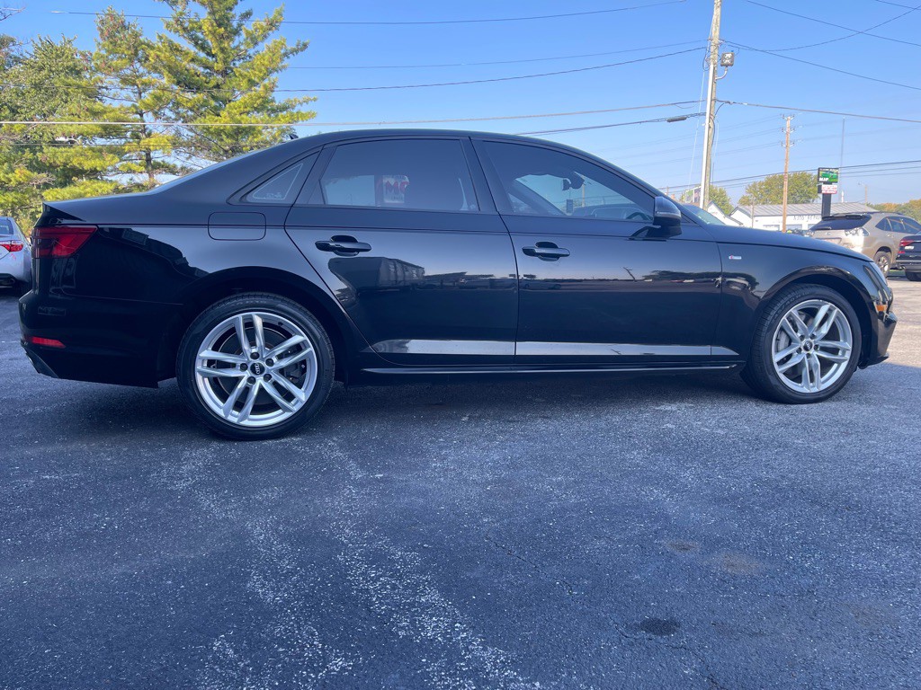 2017 Audi A4 Image 2