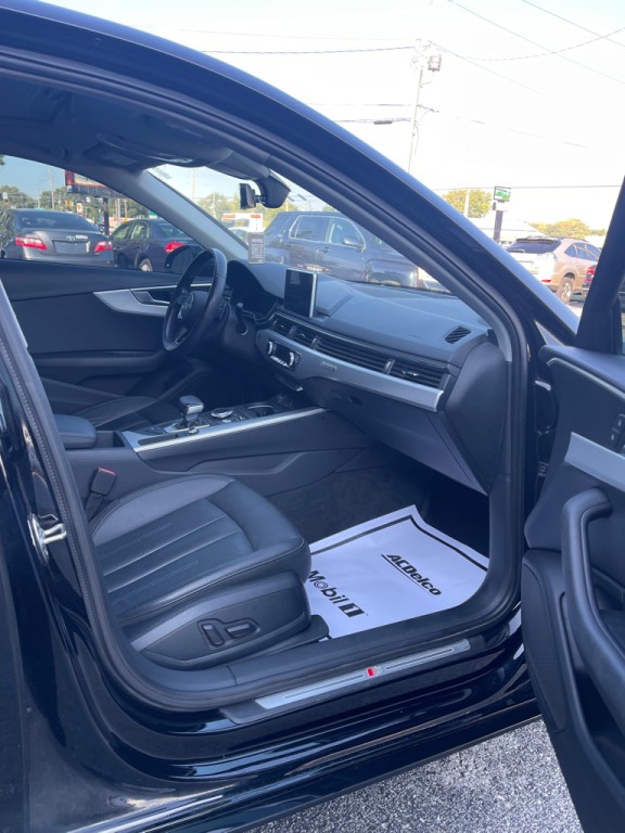 2017 Audi A4 Image 3