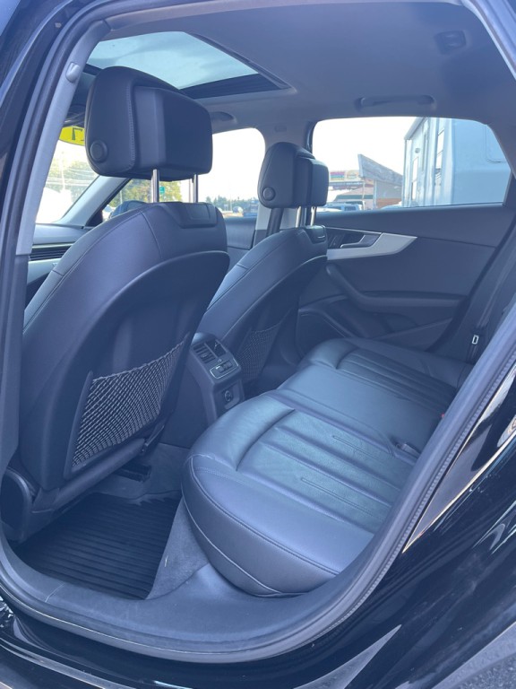 2017 Audi A4 Image 7