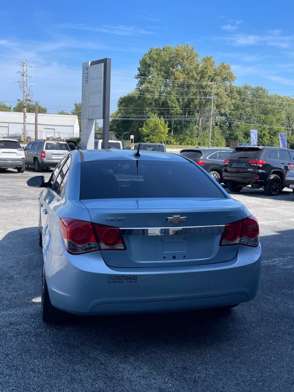 2011 Chevrolet Cruze Image 11