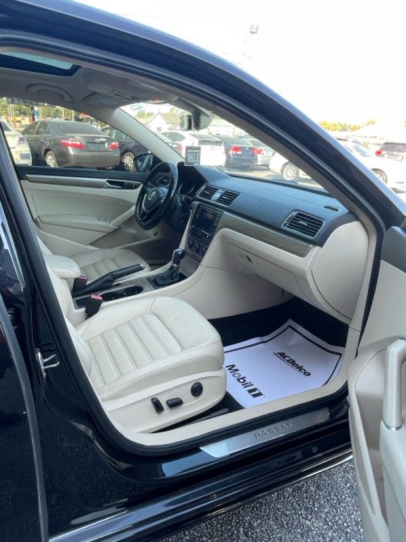 2017 Volkswagen Passat Image 3