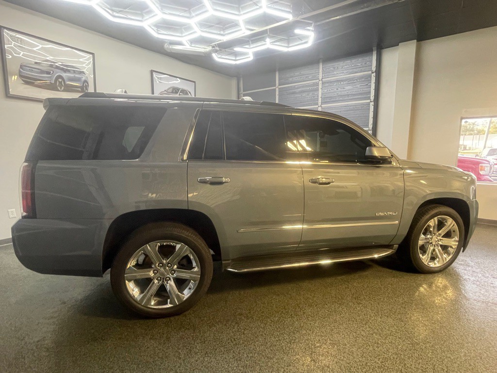 2016 GMC Yukon Image 2