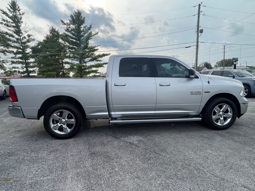 2016 RAM 1500 Image 2